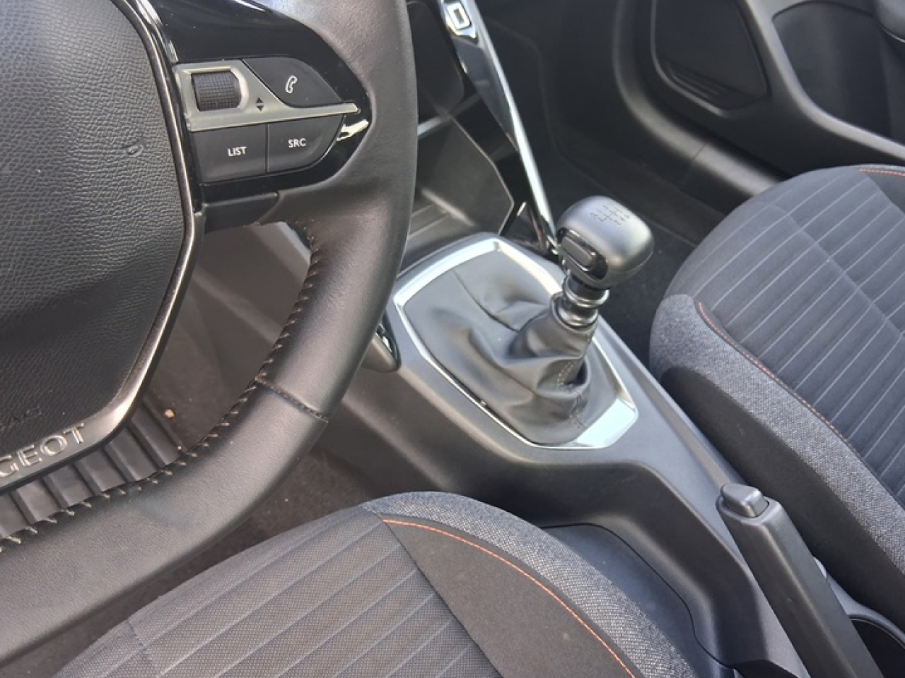 Peugeot 208 1.5 Blue-HDI Active Pack 100 CV