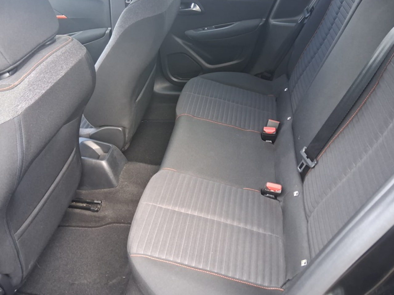 Peugeot 208 1.5 Blue-HDI Active Pack 100 CV